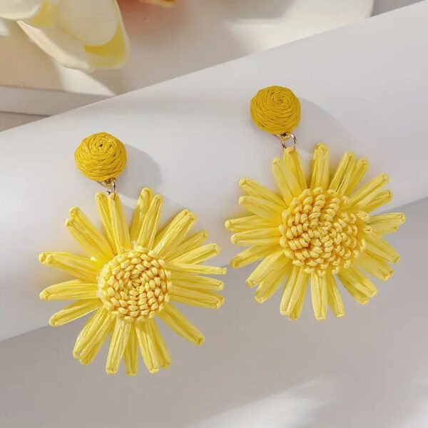 aa8e87d0398b6b02df146576c5f14831 Hand-woven Raffia Sun Flower Dangle Earrings
