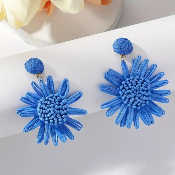 bece9e020408a73bf861ee936a6b12f9 Hand-woven Raffia Sun Flower Dangle Earrings